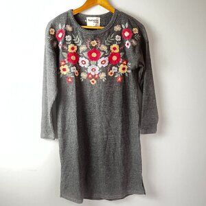 2/$30 Savanna Jane Grey Floral Sweater Small